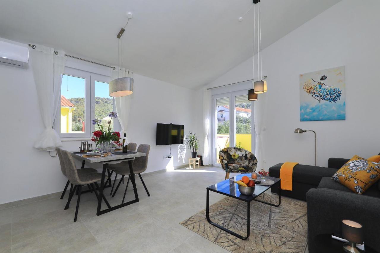 Apartment Gaby Bozava Ngoại thất bức ảnh