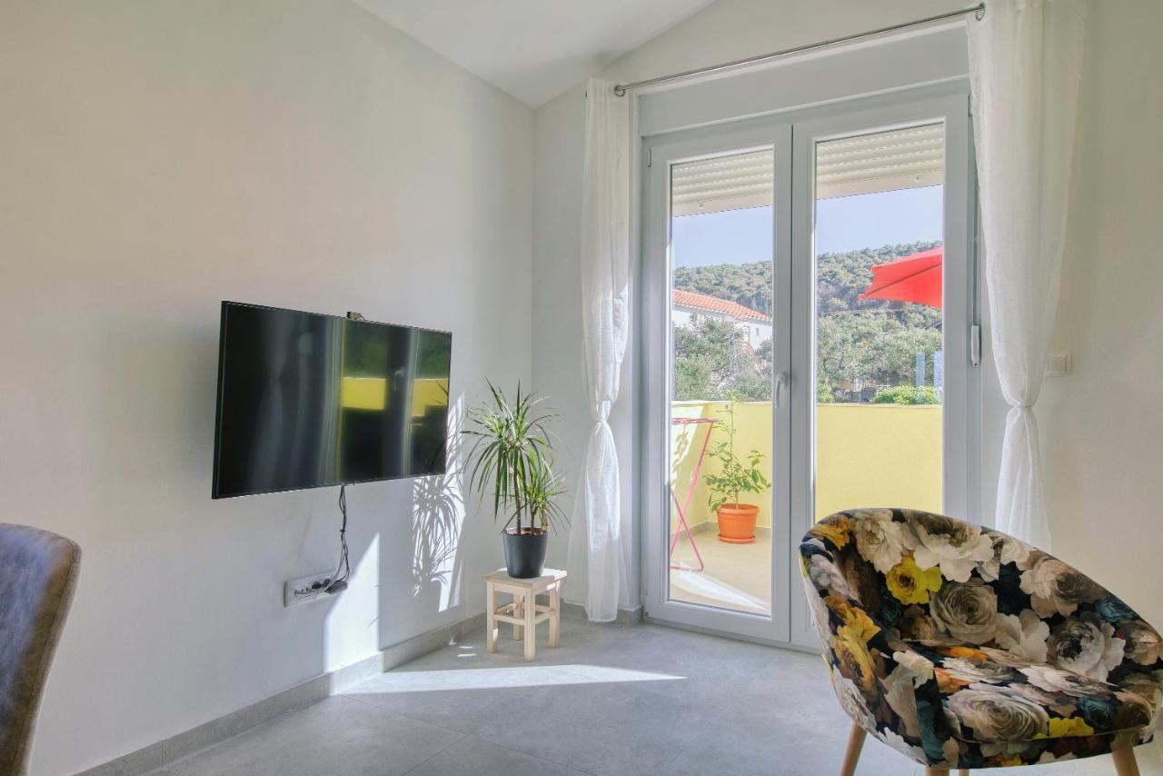 Apartment Gaby Bozava Ngoại thất bức ảnh